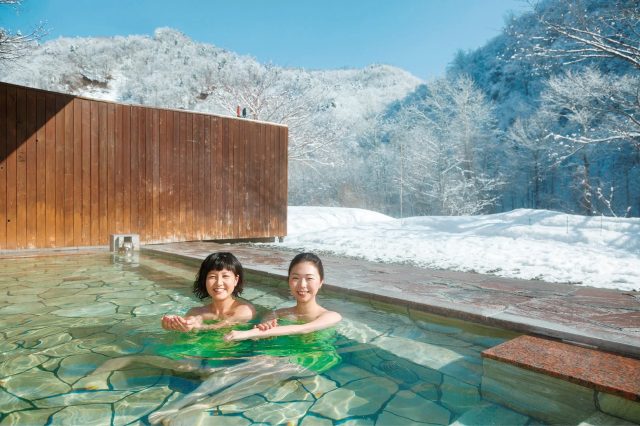 湯元 旬の御宿 まつの湯の露天風呂