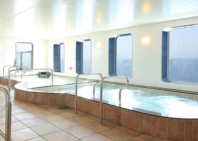 新日本海フェリー船内大浴場